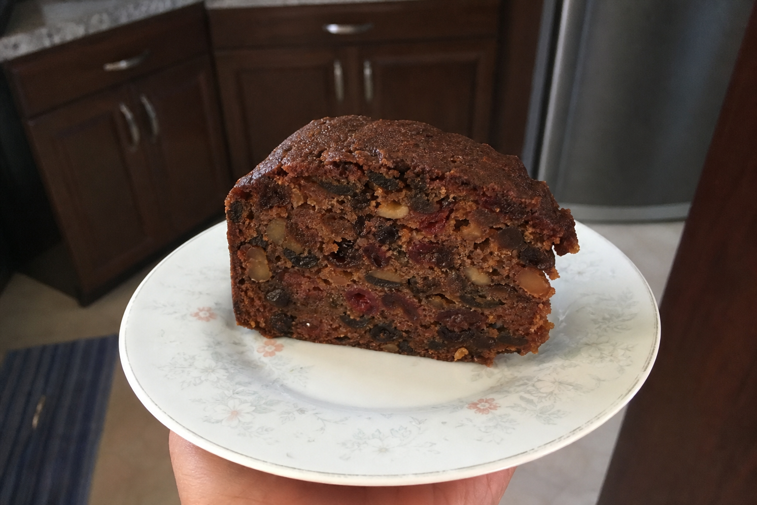 Rum cake slice