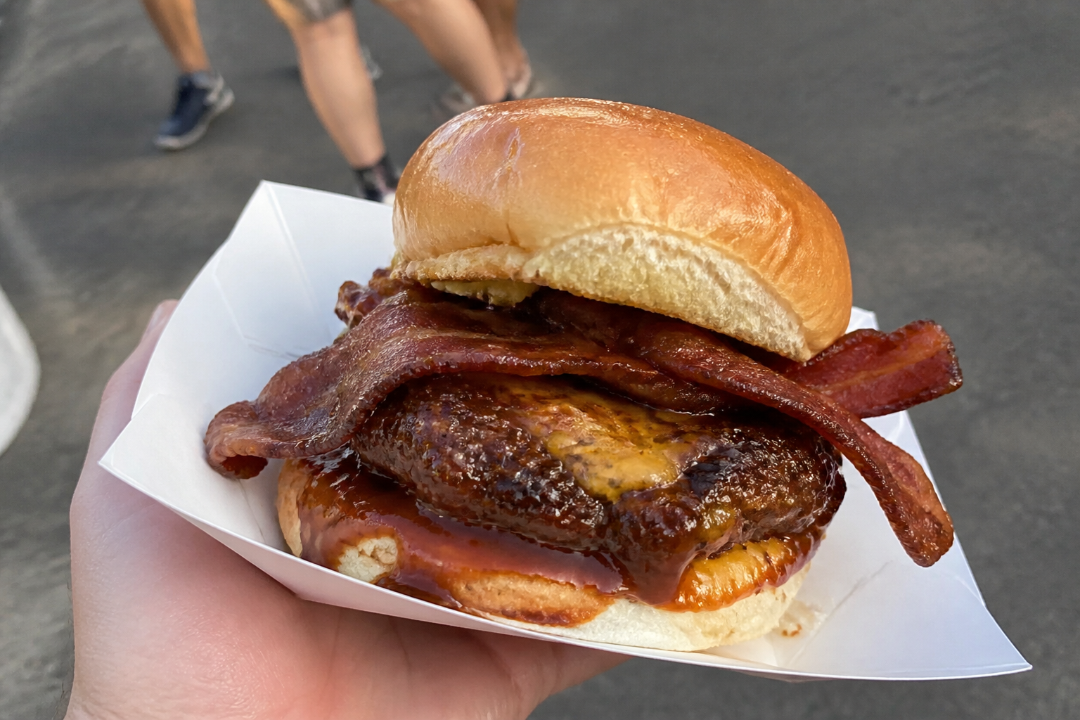 BBQ bacon burger